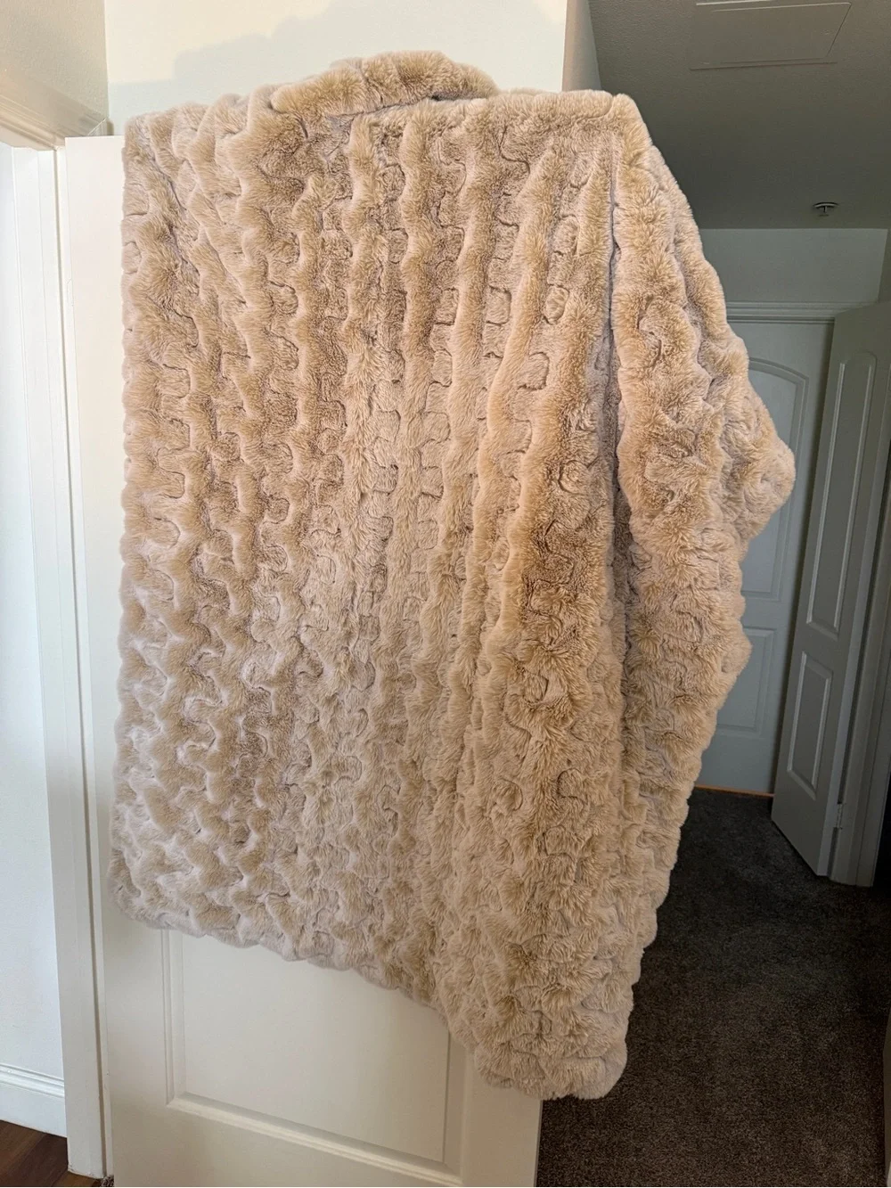 Anthropologie Luxe Faux Fur Throw Blanket